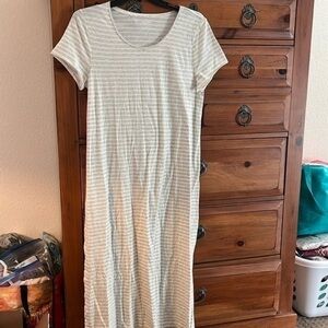 NWOT Haven Well Within Women’s Gray And Cream Striped Maxi Nightgown Size Large